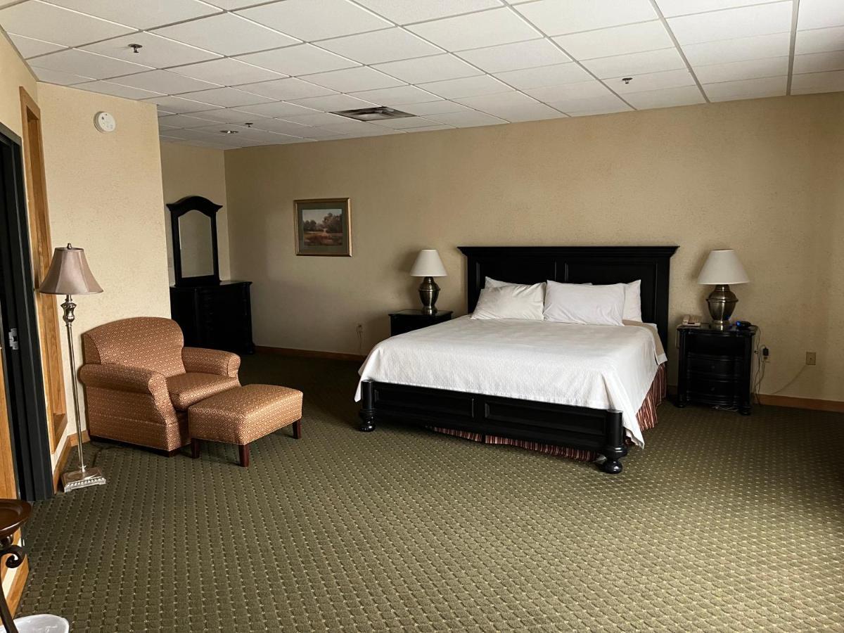 Days Inn & Suites By Wyndham Sutton Flatwoods Exterior foto